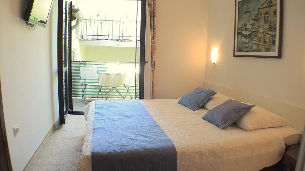 Green Oasis Family Apartments Piran Room photo